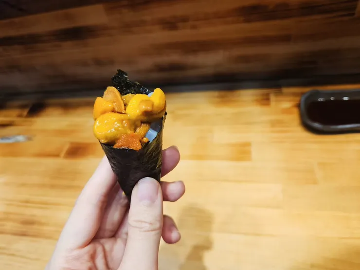 試圖擠出丁點專業客觀評論，入口一瞬間，腦中只浮現「好爽...」這個感想，簡單粗暴XD