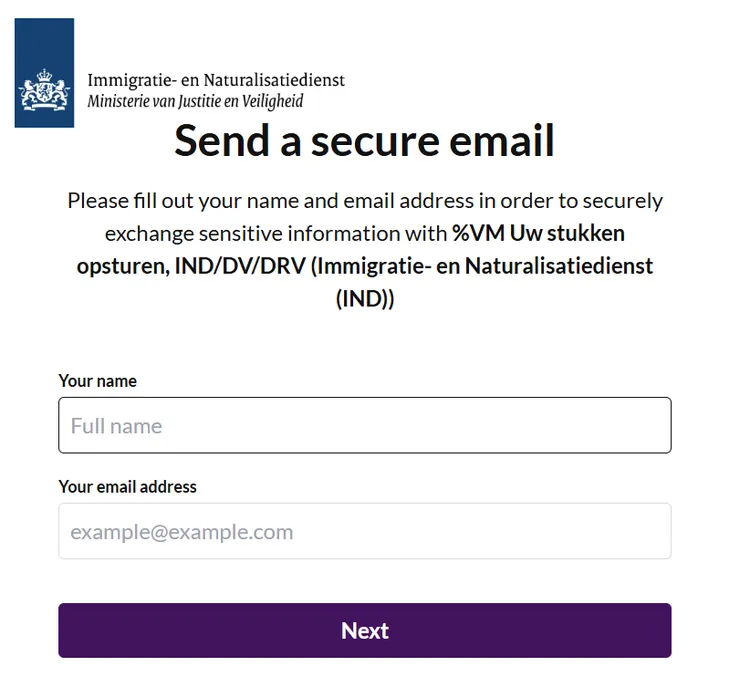 輸入英文姓名和email，他會寄送安全的對話連結給你