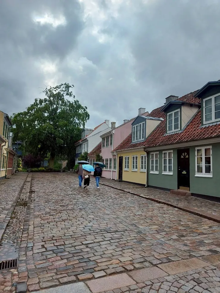 童話色彩的巷弄街景