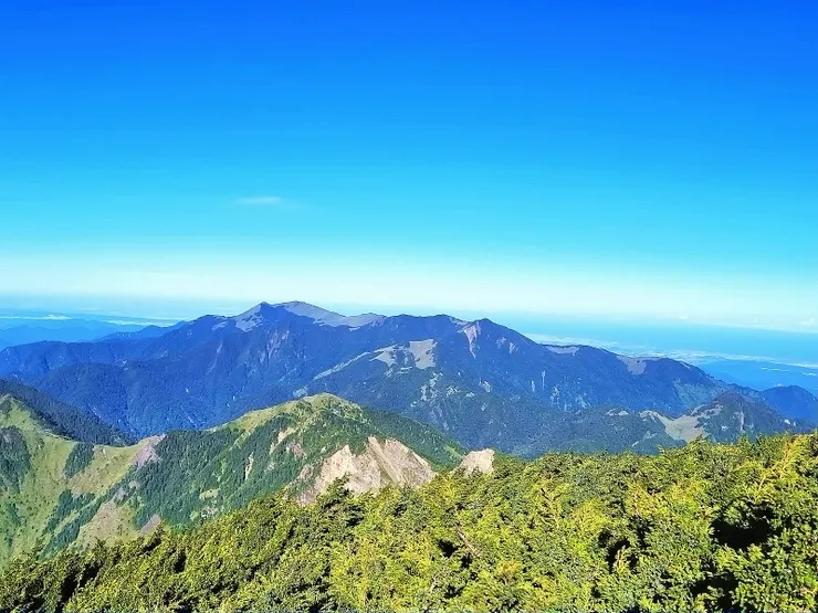 ▲主峰眺望雪山西南稜線