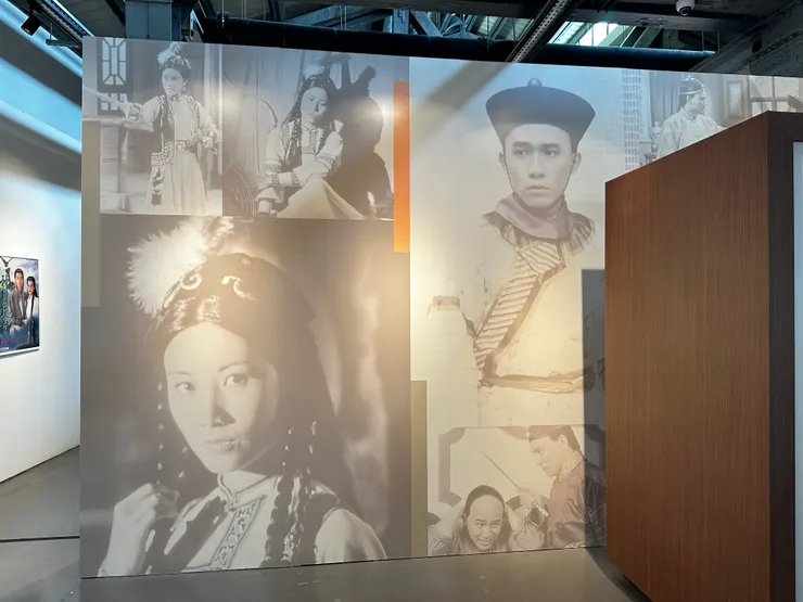 這次《書劍恩仇錄》的代表是汪明荃，然後還有梁朝偉的「韋小寶」