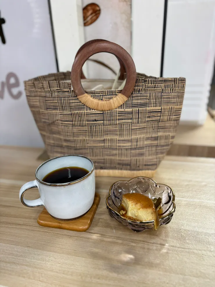 甜點吃到一半才想到要拍😅