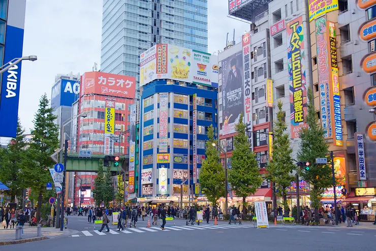 步行者天國時間的秋葉原