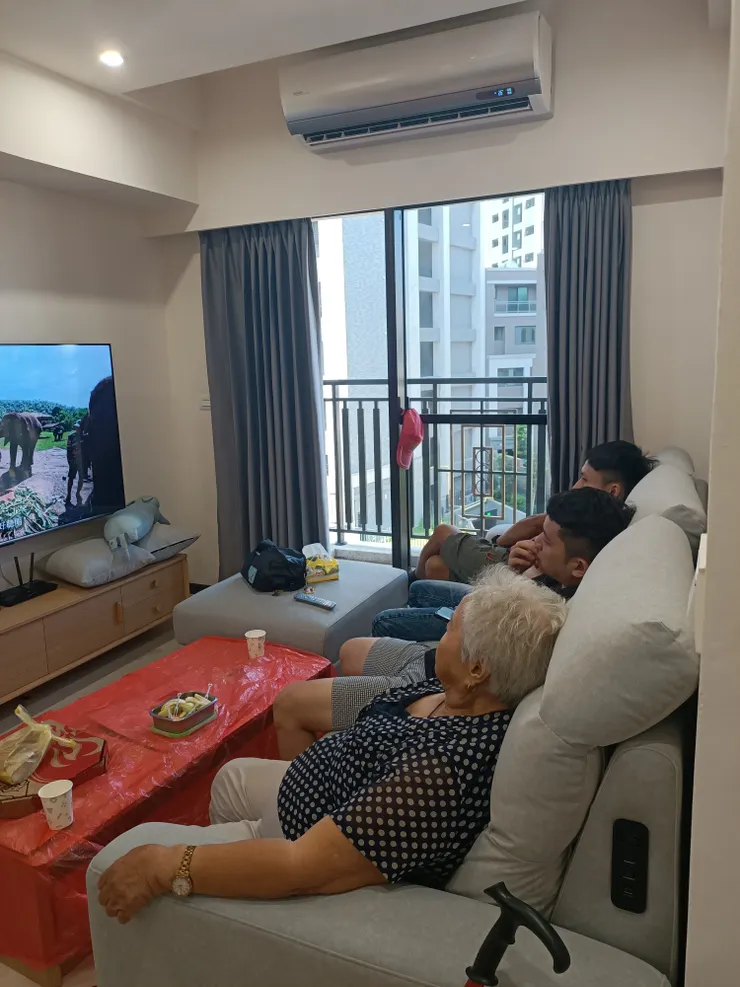 吃飽就...聊是非🤣