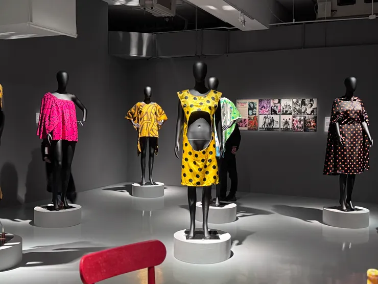 美術館B1服裝設計的展場