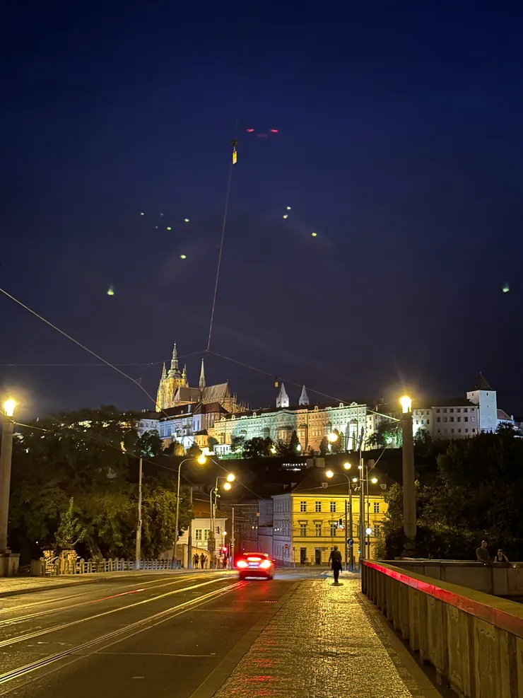 打燈的布拉格城堡