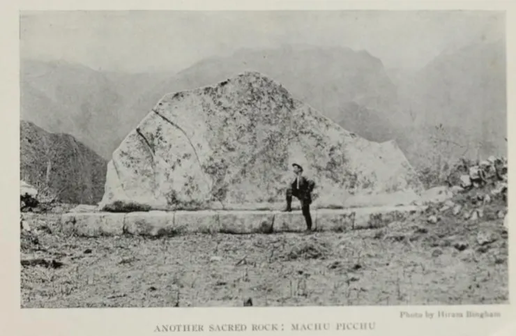 這是1913年發現馬丘比丘的探險家Hiram Bingham在《國家地理雜誌》所紀錄的聖石照片