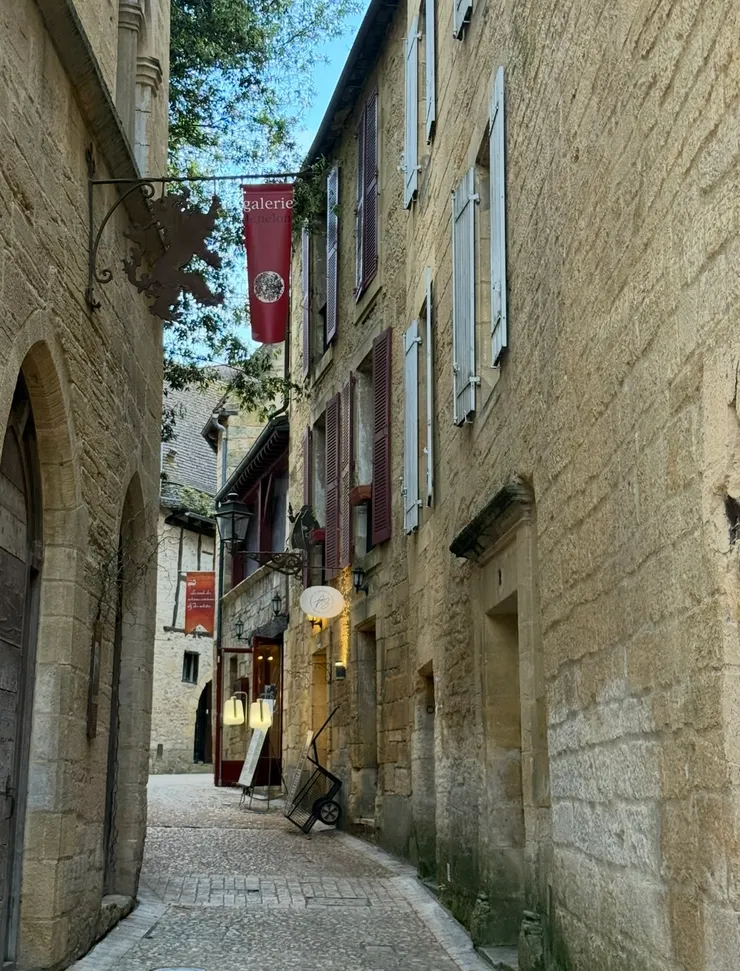 走進每一條小巷，總給我滿滿的驚喜