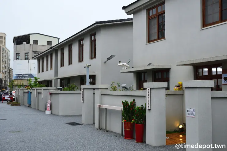 商家進駐舊鐵路宿舍村企盼為當地注入商業活水