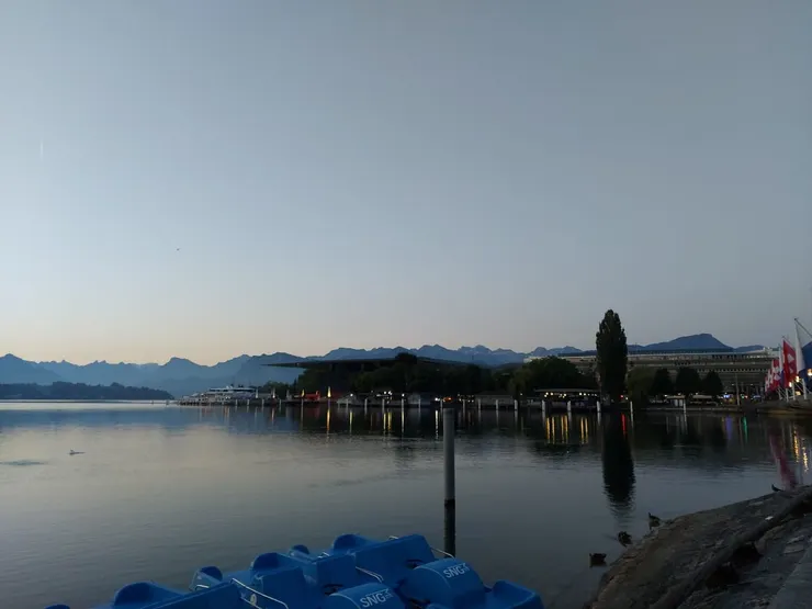 美麗的琉森~湖光山色