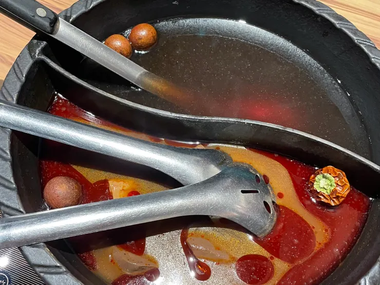 新興區｜辣癮食尚麻辣火鍋