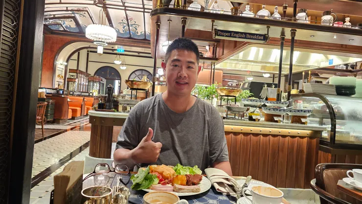 我在澳門康萊德酒店的邱吉爾餐廳享用自助式早餐!餐廳走的是英倫風!