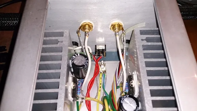 電源開關置於背板