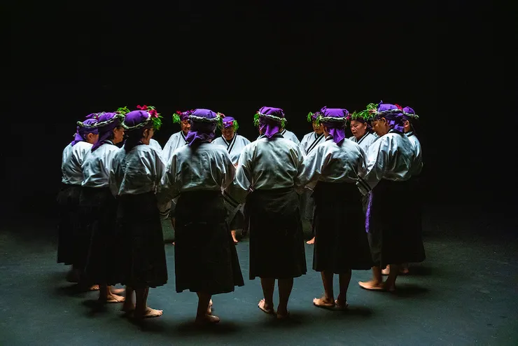 《喚說其語:Ep.1 潛入西拉雅》記錄了西拉雅族的語言與祭儀的復興。(圖片來源:https://festival.south.org.tw/film/diving-into-siraya-live-recording)