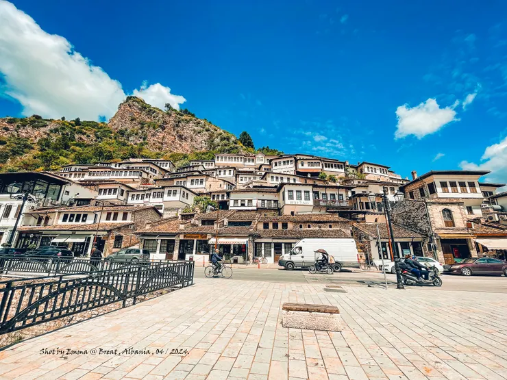 阿爾巴尼亞世遺 : 千窗之城