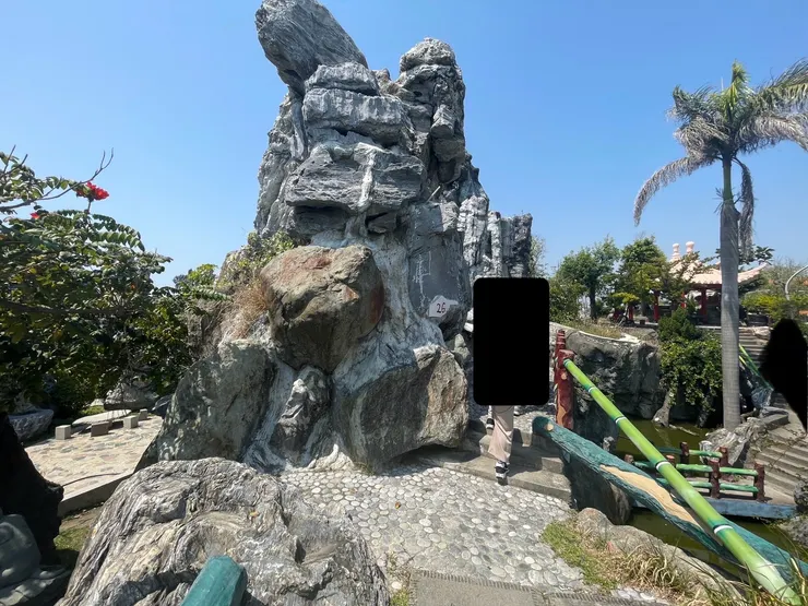 再往一點是很酷的指標26岩石群