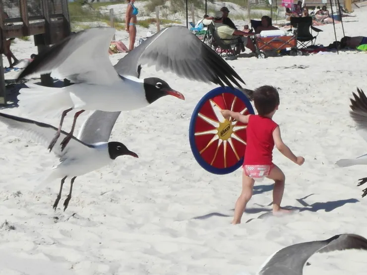 還包著尿布的兒子