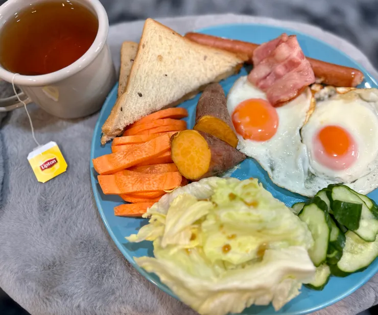 〈感覺像在地中海吃早餐—慢慢的，悠閒的〉