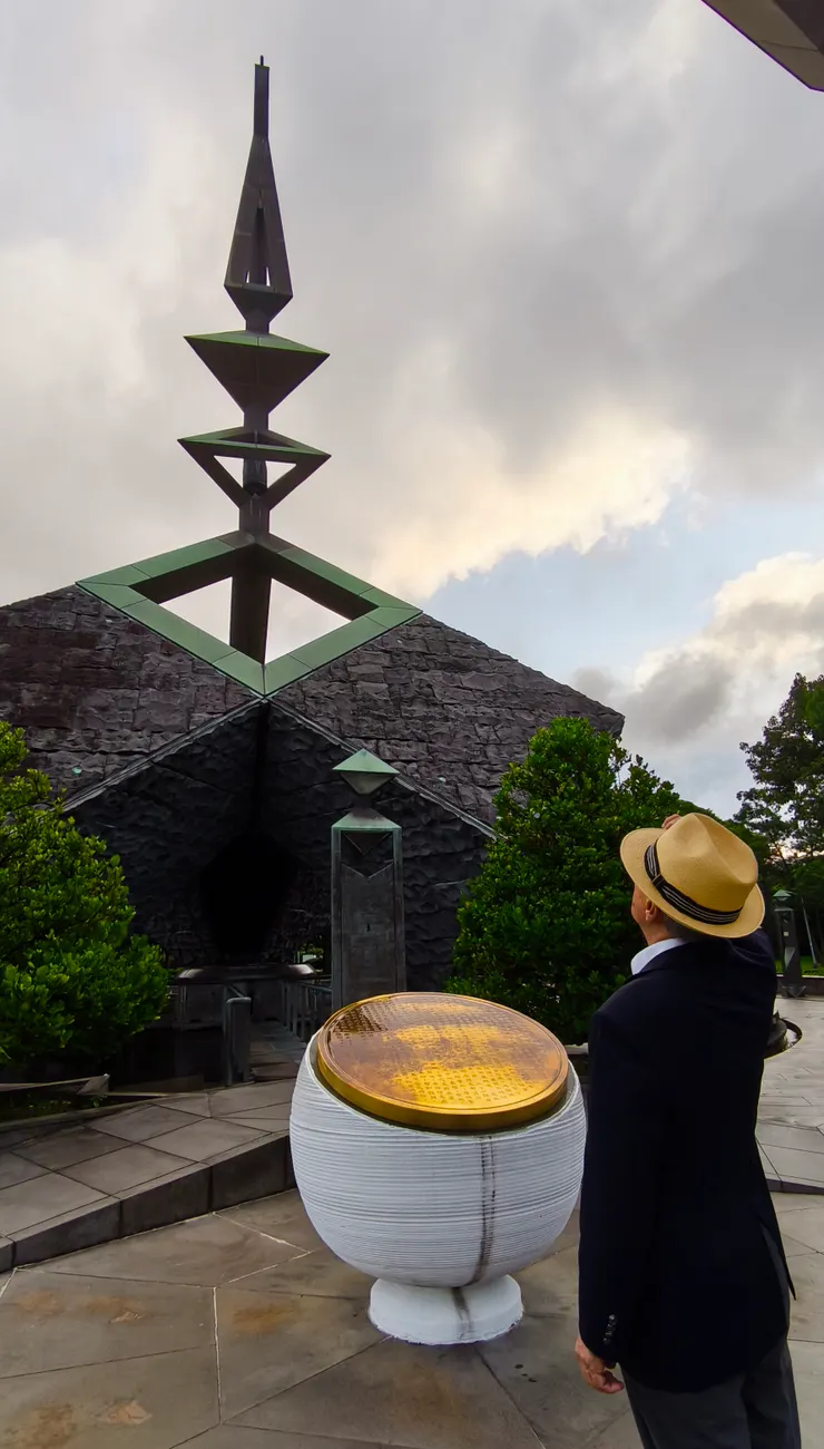 回首來時路， 鄭自才以一切苦厄，為受害者們致上最高敬意   2025