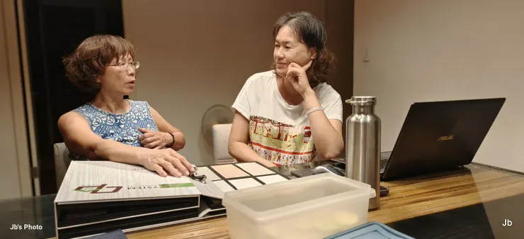 2022/10/24，設計師到租住處與我們討論，我能遇到的只是 無數次中的少數幾次。