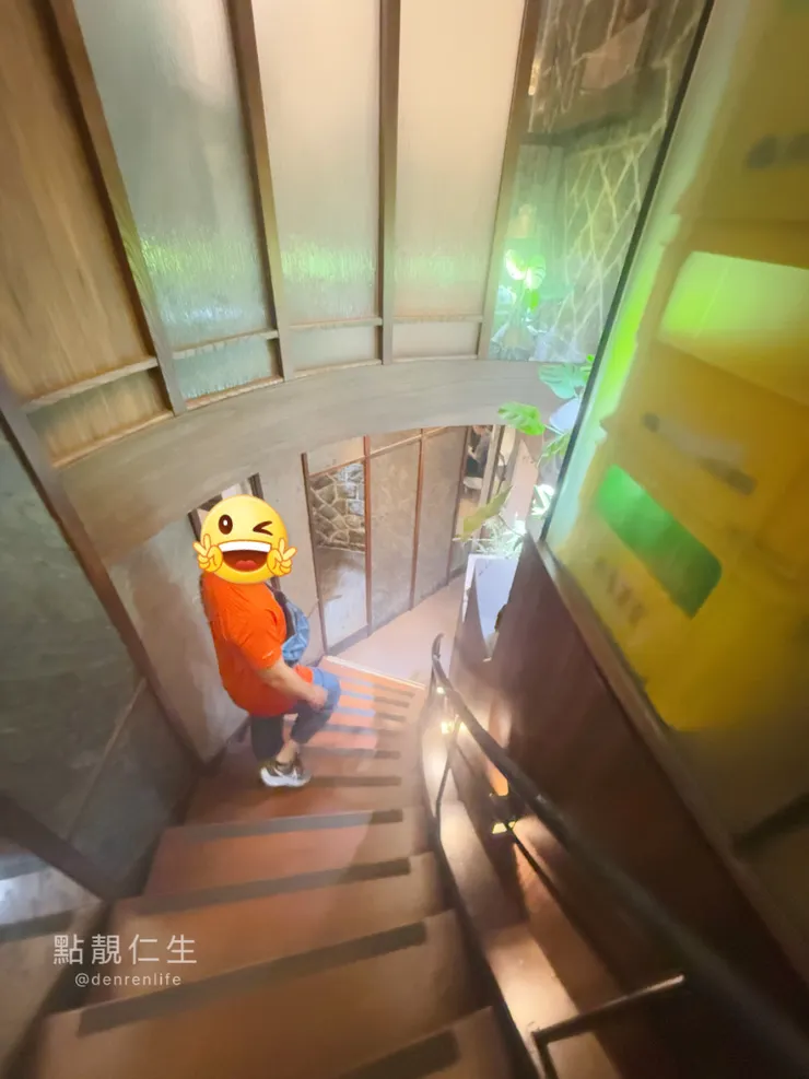 金蓬萊2F螺旋梯