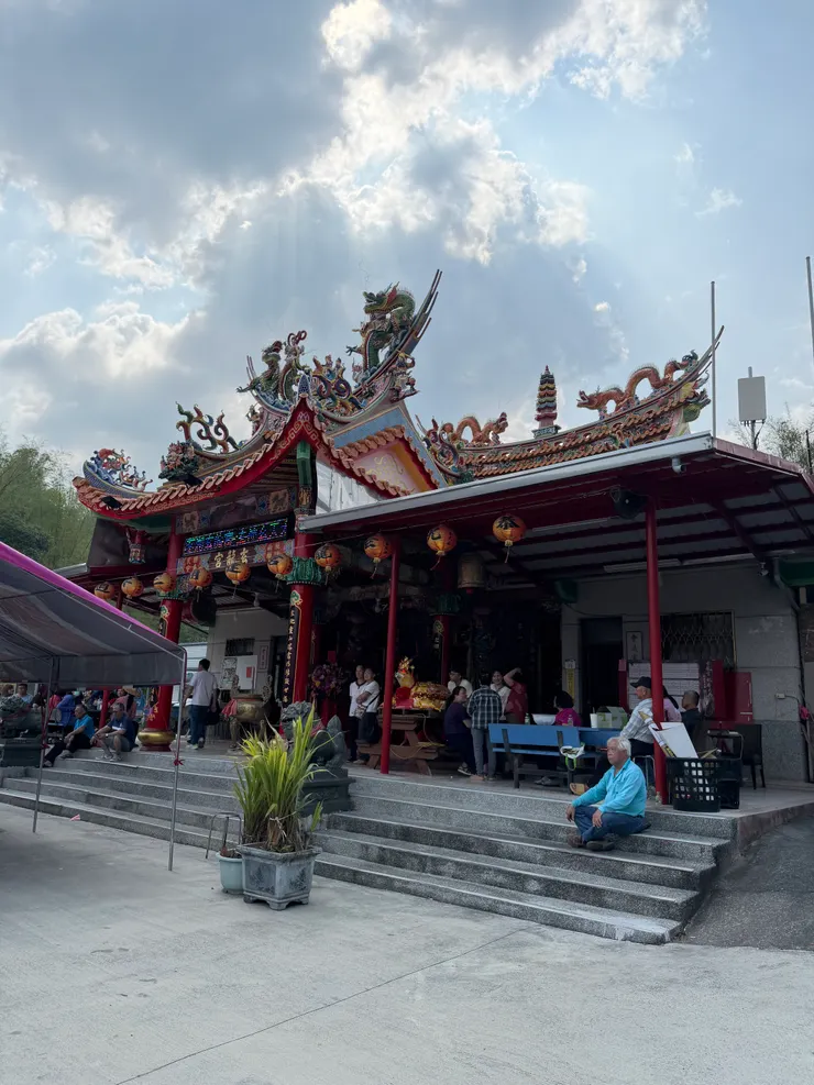 龍湖山茄苳湖玄龍宮