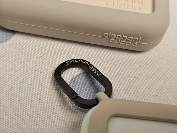 我個人超喜歡這小卡扣,有質感又顏值高