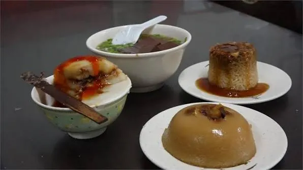 農村碗粿，米糕）圖片截圖於網路）