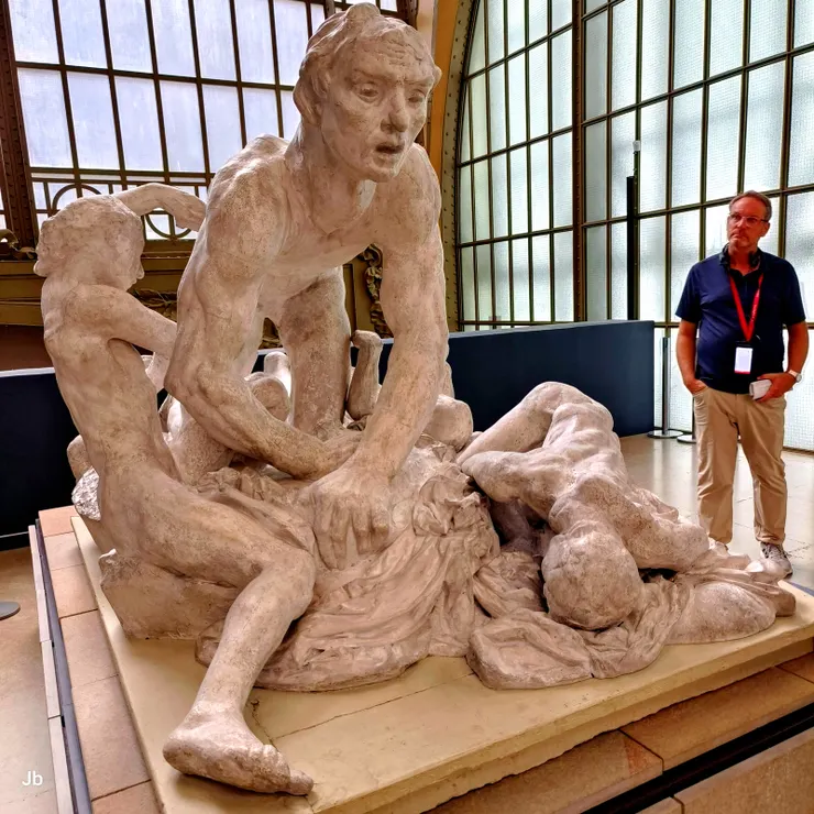 【奧古斯特·羅丹（Auguste Rodin）的《烏戈利諾和他的孩子們》（Ugolino and His Sons）。靈感來自但丁（Dante Alighieri）《神曲：地獄篇》（Divine Comedy: Inferno）中的故事，原屬地獄之門的一組小雕塑，後來獨立出來。】