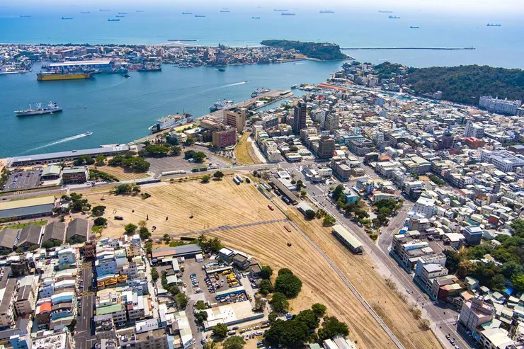 舊打狗驛鐵軌痕跡(取自高雄旅遊網)