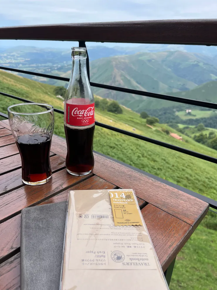 終於喝上可樂了! 可樂配日記