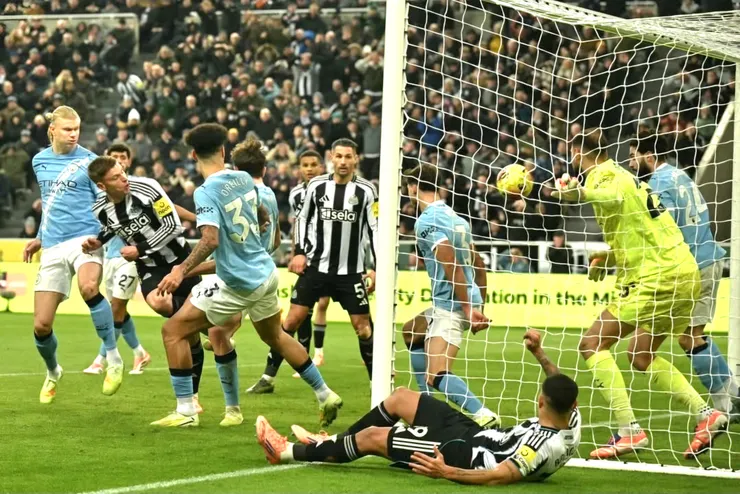 夏菲班尼斯近門建功助紐卡素勝2:1