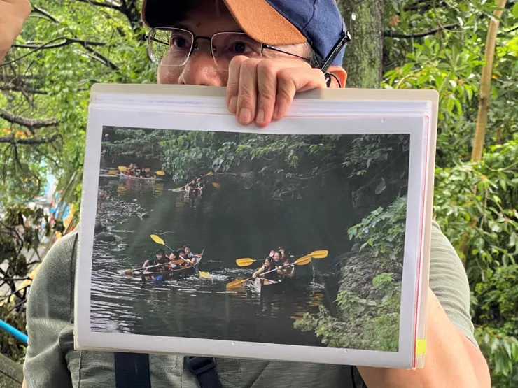 萬福國小學生到萬盛溪體驗拼板舟