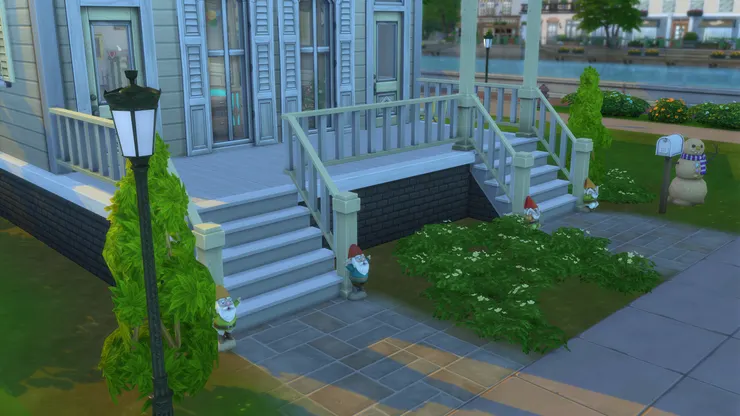 這些人偶不大，不會妨礙進出。