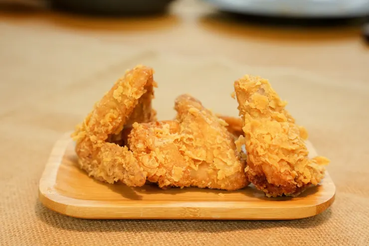 台中美式炸雞推薦！聚會、看球賽必吃！昌平炸雞酥脆多汁超涮嘴