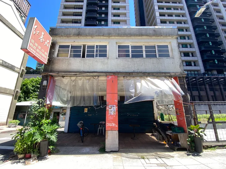 車前路29巷口、羅斯福路六段上昔日的鐵道倉庫