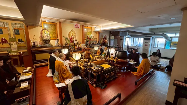 〔土砂加持法要〕諸位密教行者濟濟一堂