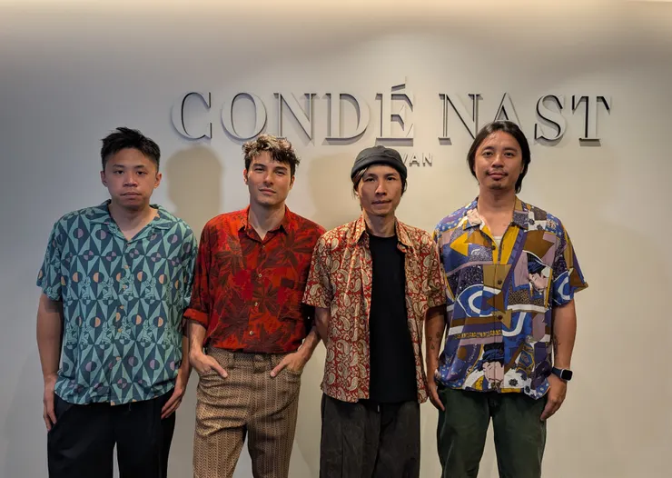 鳳小岳與壓克力柿子前進各大公司進行辦公室快閃(照片來源:硬柿子工作室)