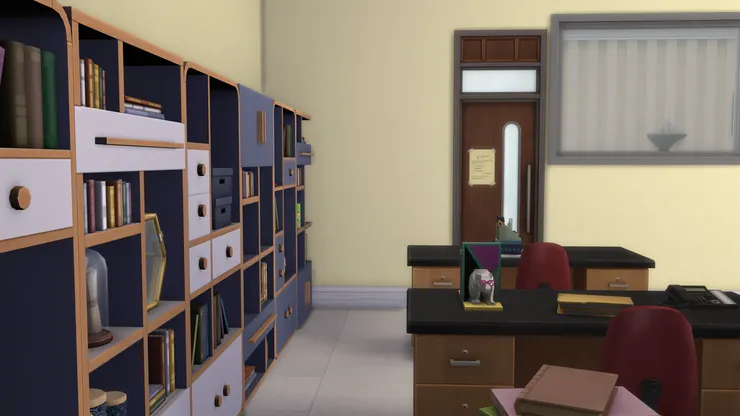 這條走道也窄窄的。有人在拿東西時,其他人便很難通過。