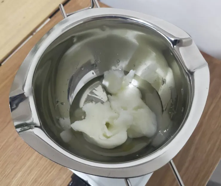 蠟的熔點很低，我來不及拍照！！