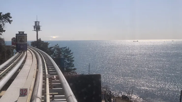 轉彎處剛好讓視野觀闊。