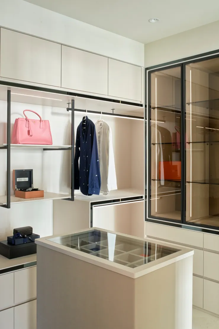 作品分享：定潮 6F (中島櫃) (點我看更多作品介紹)