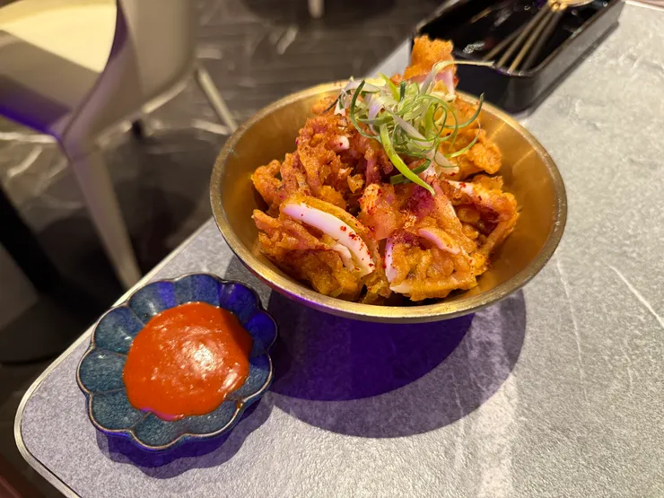 聖水洞炸魷魚   240元