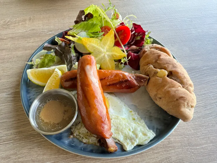 歐陸手工腸大早餐＄330