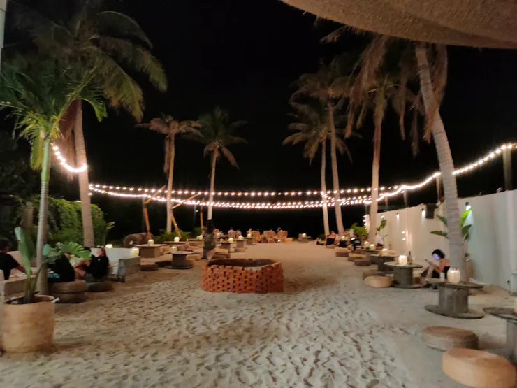 酒名都很在地的酒吧