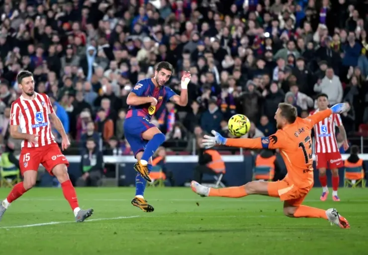 費蘭托里斯挑射破網助巴塞隆拿領先2:0