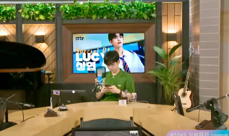 節目中一結束，馬上發泡泡的崔庠燁（出處：EBS 청소년 소통 프로젝트 경청）