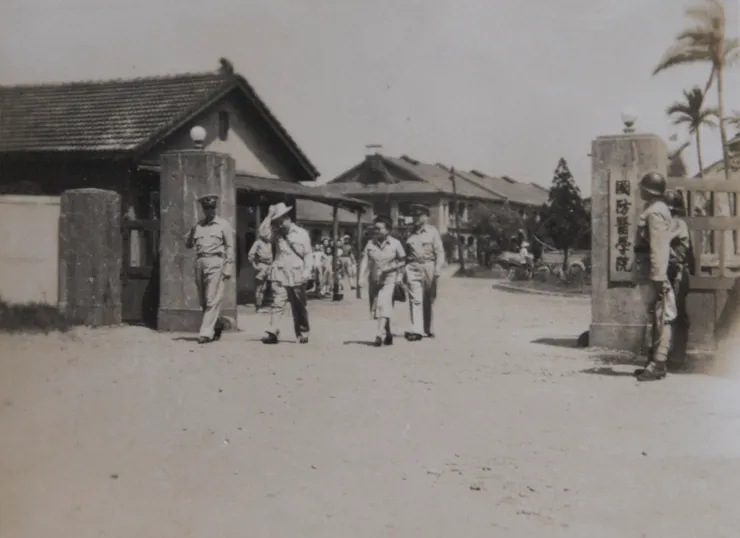 圖一：國防醫學院水源地校區校門口_攝於民國50年左右