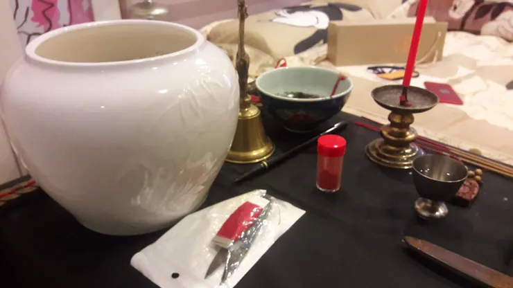 ▲▼一泡尿的血案！道士南下考察　豬隊友路邊解放弄出地方大BOSS（圖／小檸檬供稿專用）