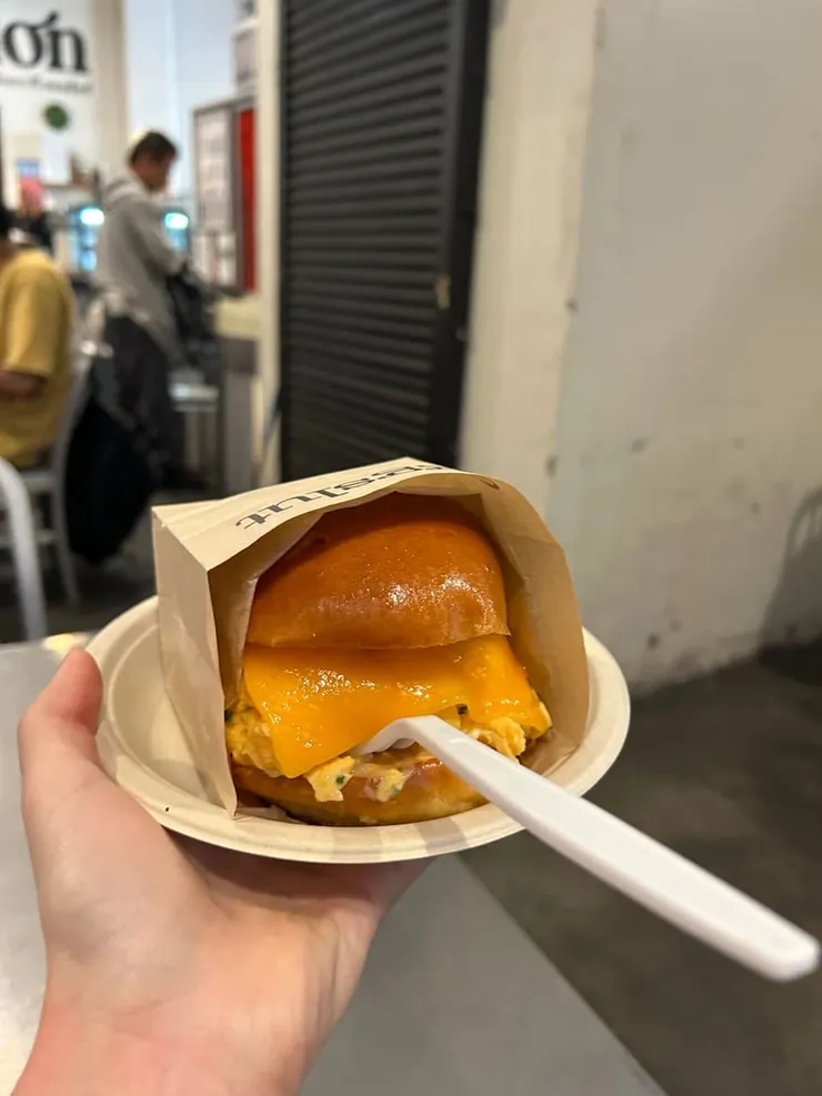 Fairfax sandwich $9.75加酪梨 +$2.25